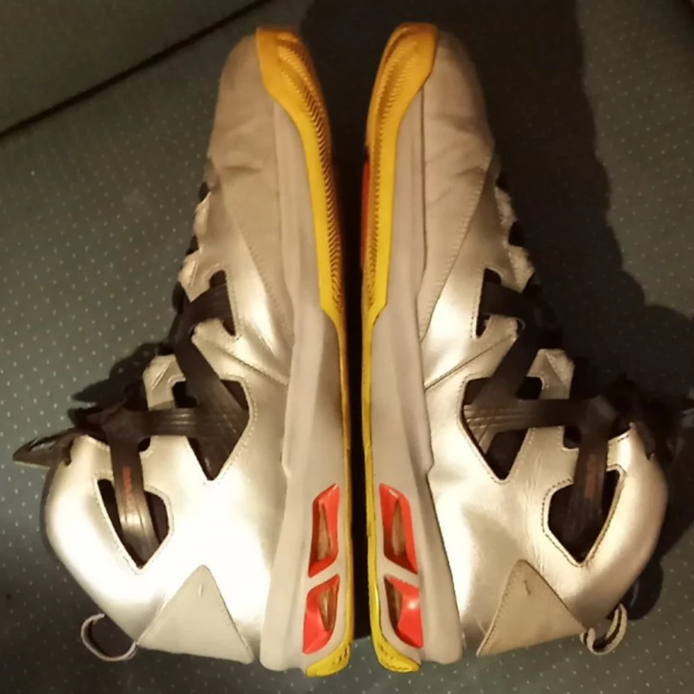 Jordan Carmelo 6 shoes